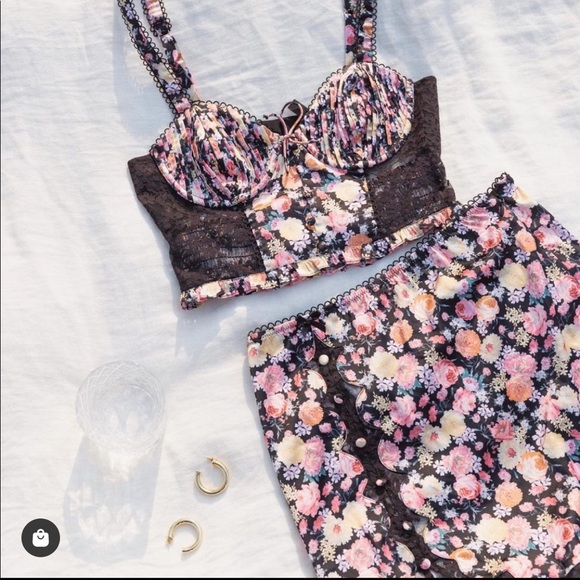 FOR LOVE & LEMONS Gardenia Skirt - Picture 3 of 15